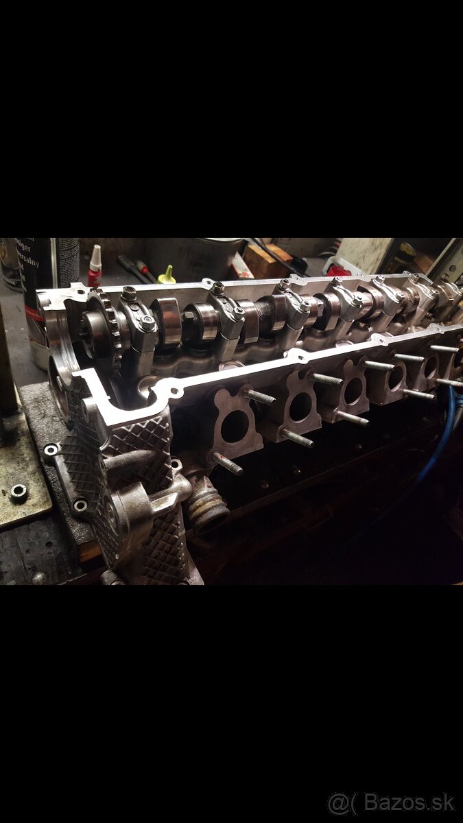 bmw 2.5 tds hlava motora