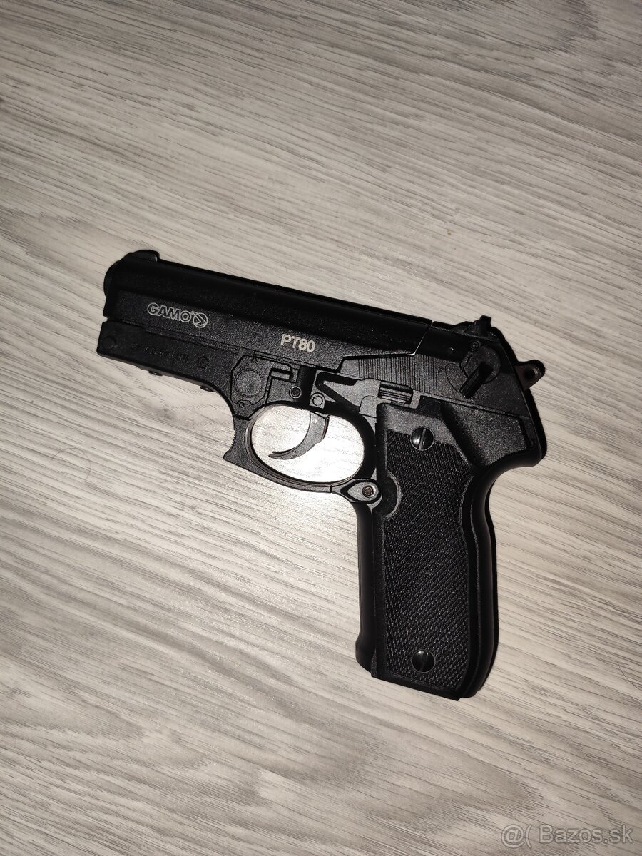 Vzduchová pištol GAMO PT80
