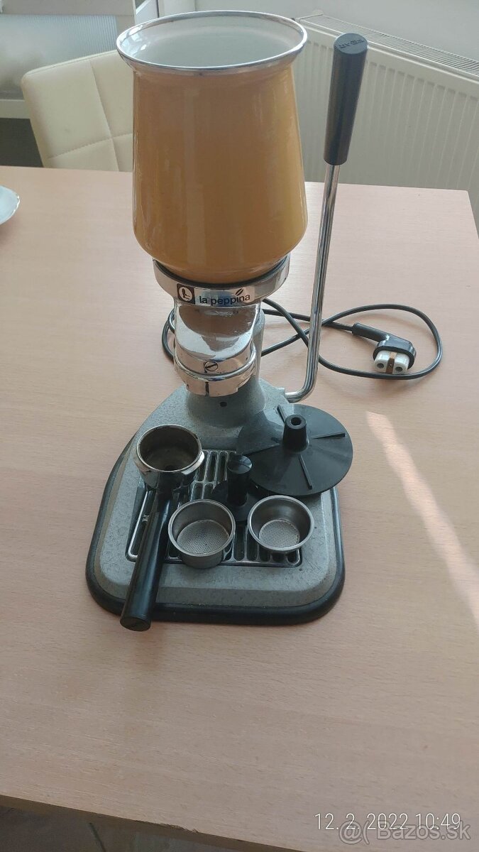 Predám štýlový kávovar La Peppina