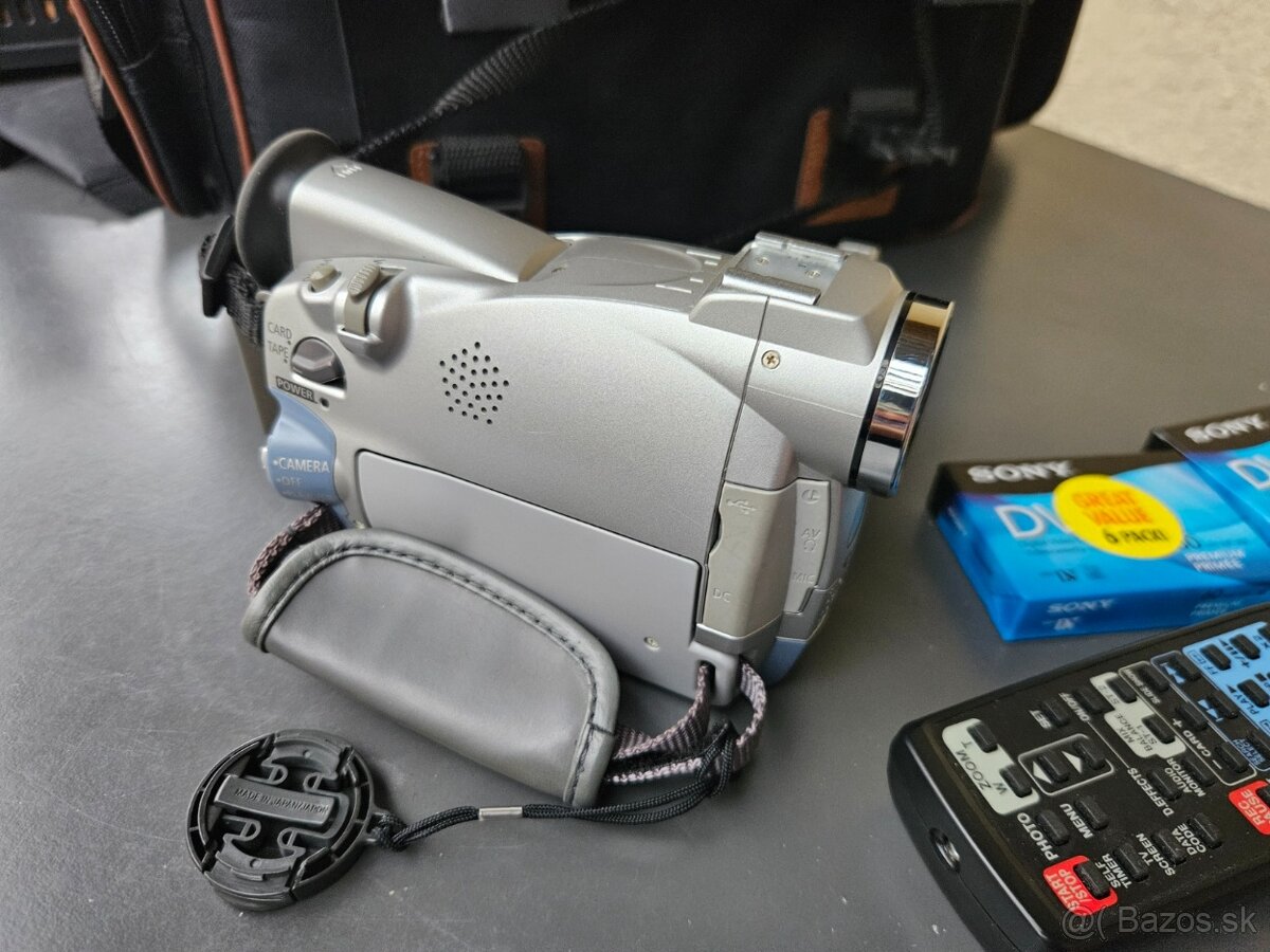 videokamera Canon ZR45 MC, rv. 2002