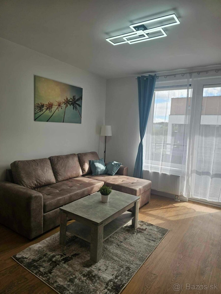 krásny slnečný 2 izbový byt v novostavbe