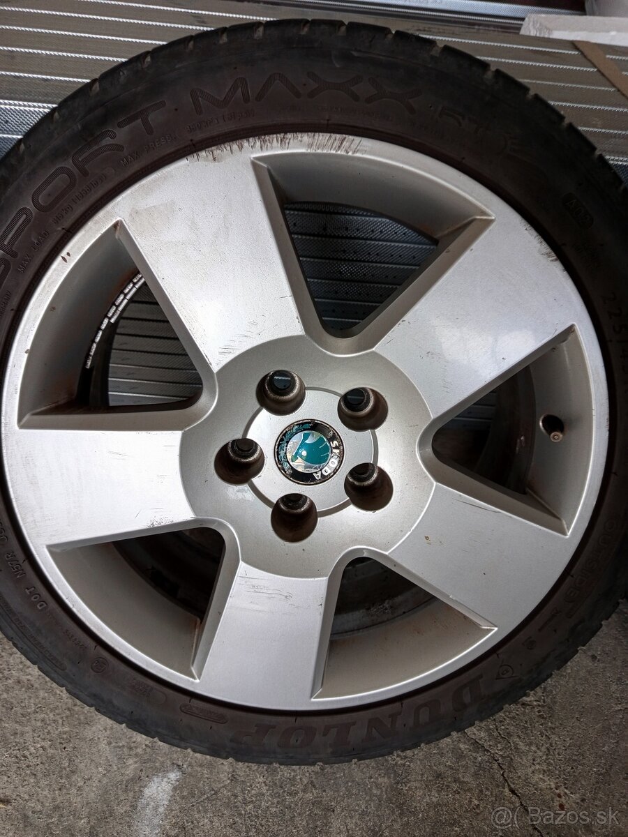 Letné pneumatiky 225/45 r17 Škoda