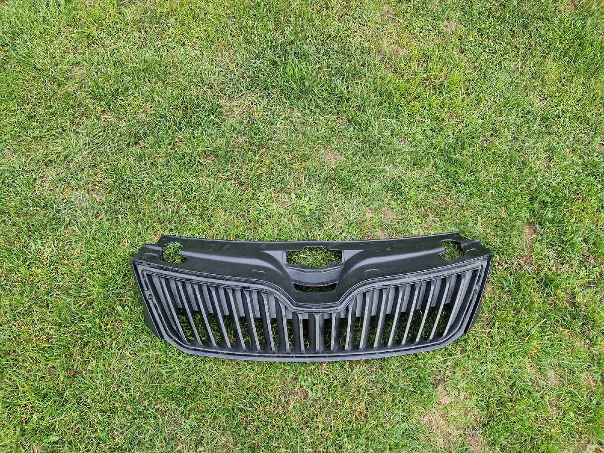 Predná maska chladiča - Škoda RAPID 2016/10