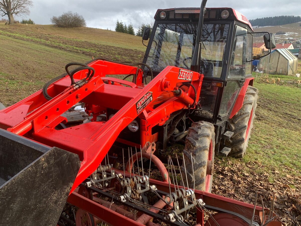 Predam traktor Zetor