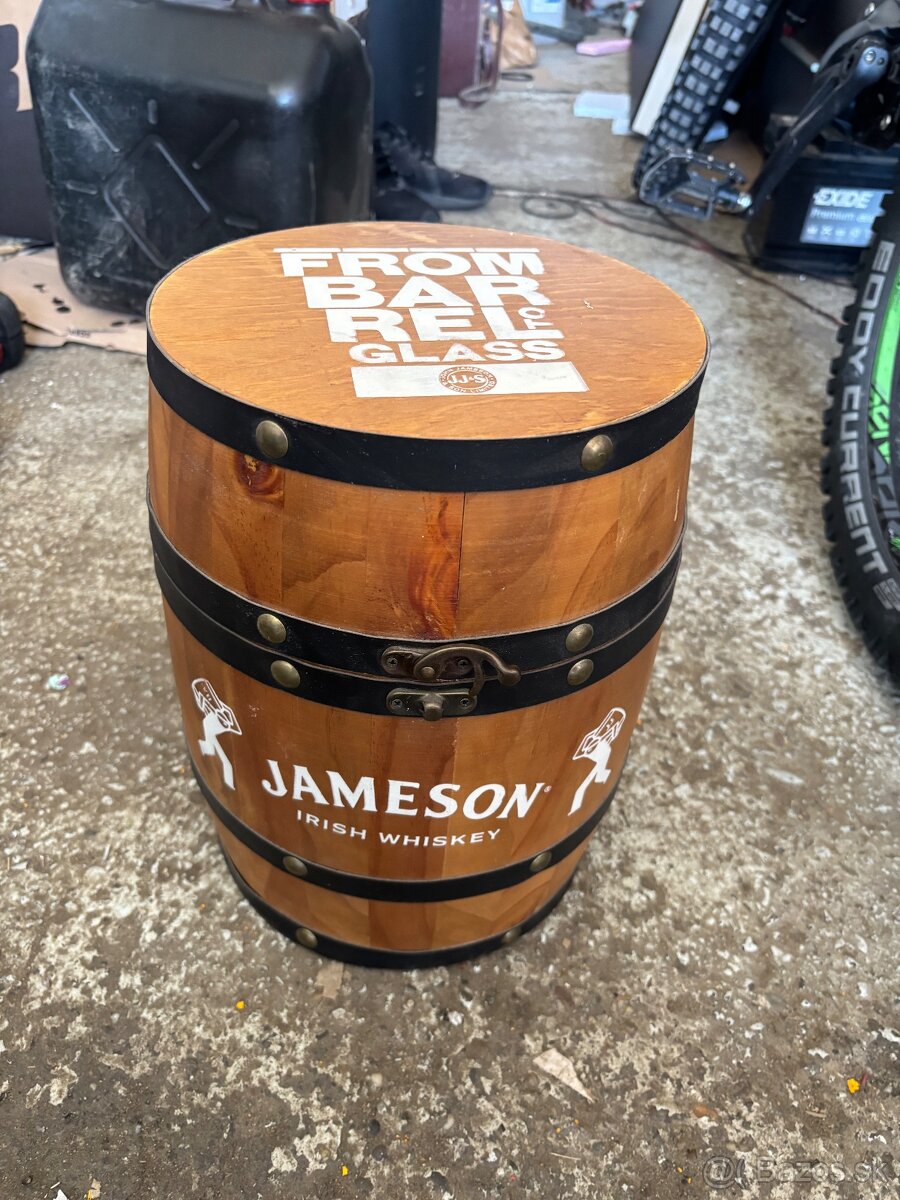 Drevený sud Jameson