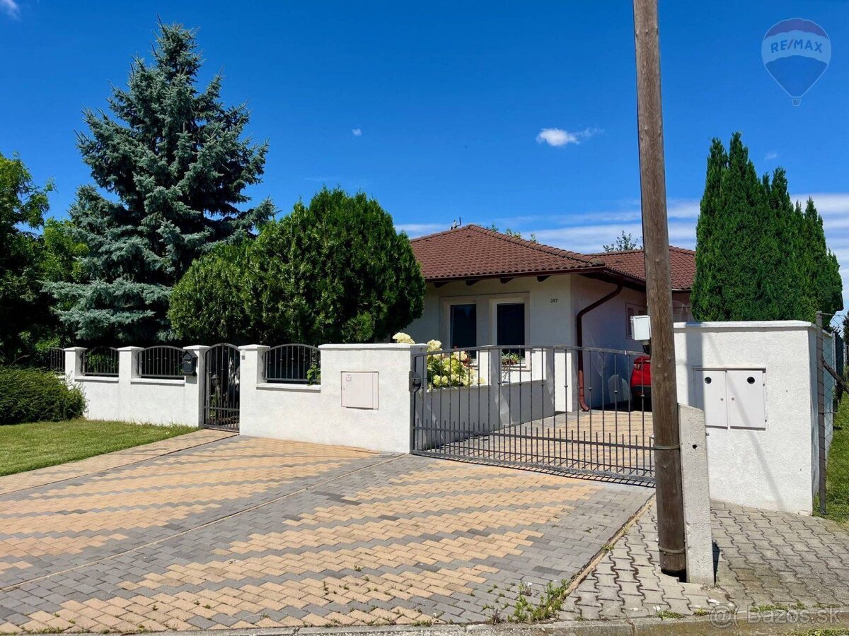 Predaj: Skvelá cena za 4i Rodinný dom s garážou v Povode.
