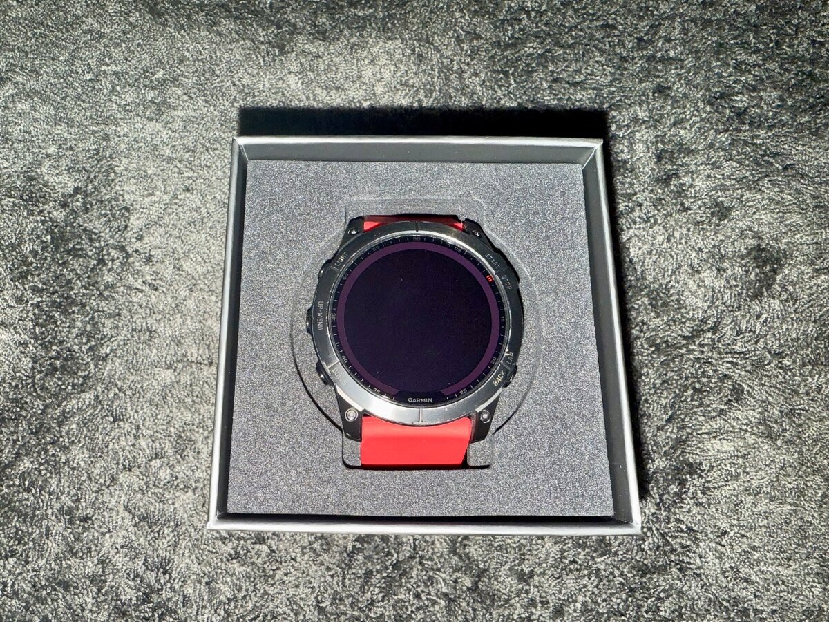 Predám Garmin Fenix 7X saphire solar