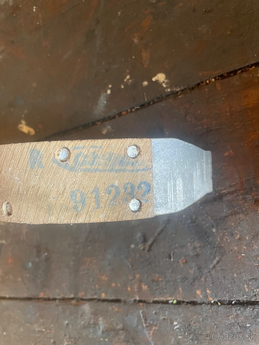 Brzdova pakna Jawa/CZ 175,250,350 ulozenka