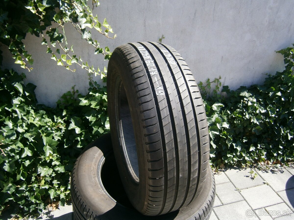 Predám 4x letné pneu Michelin 235/60 R17 102VXL