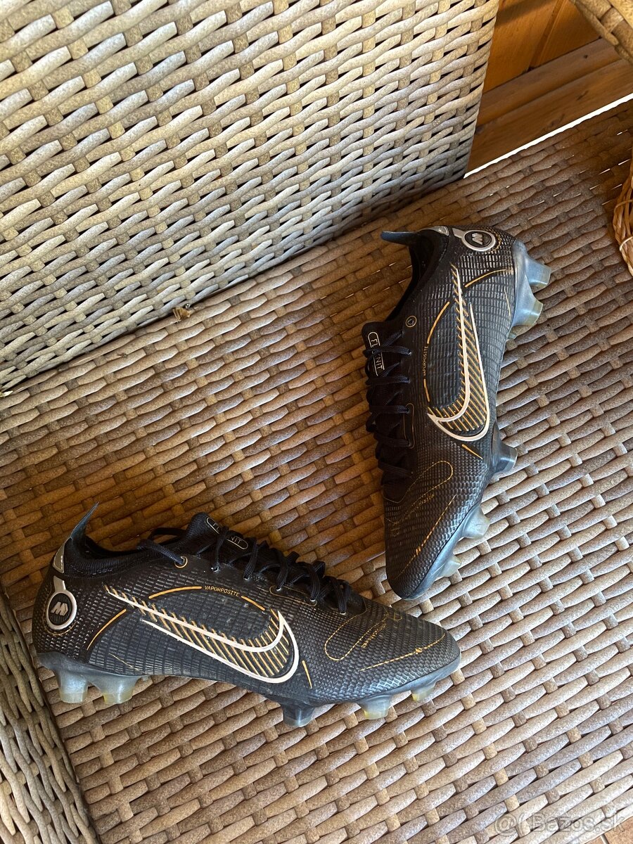 Nike Mercurial Vapor 14