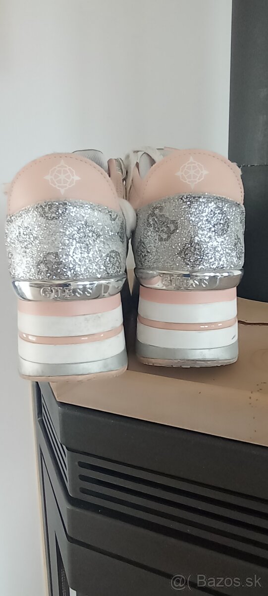Guess tenisky