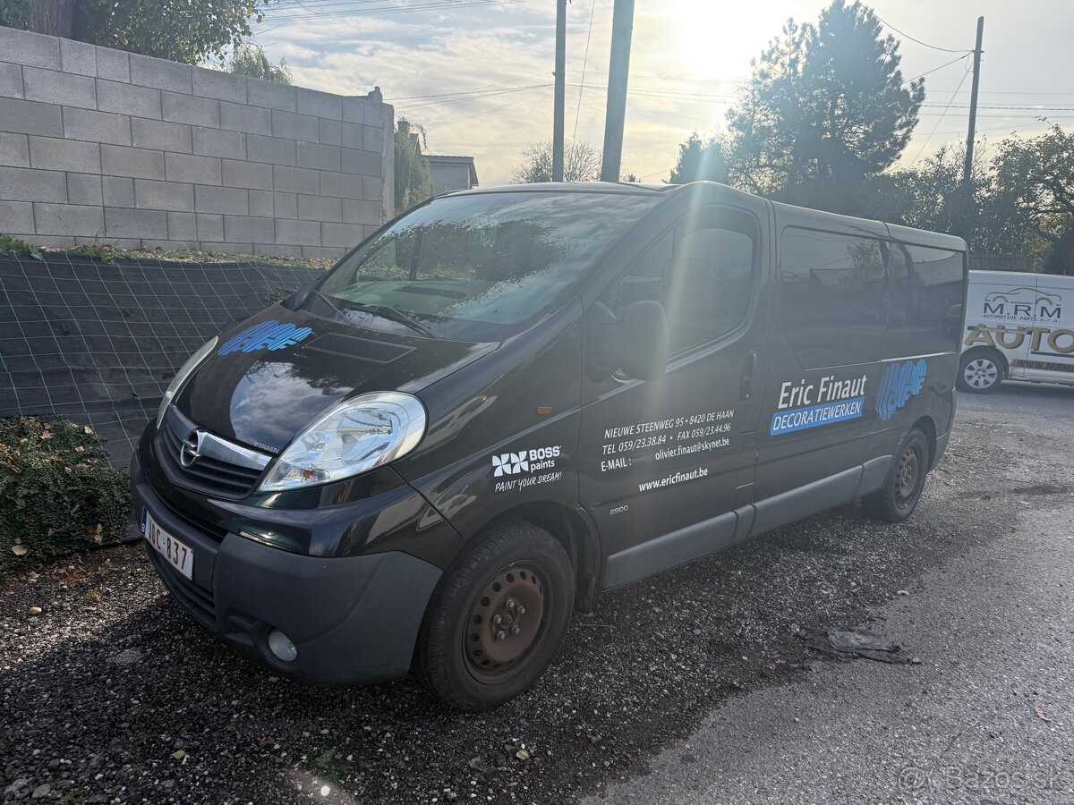 Opel vivaro 2.0 84kw 5-6miest long