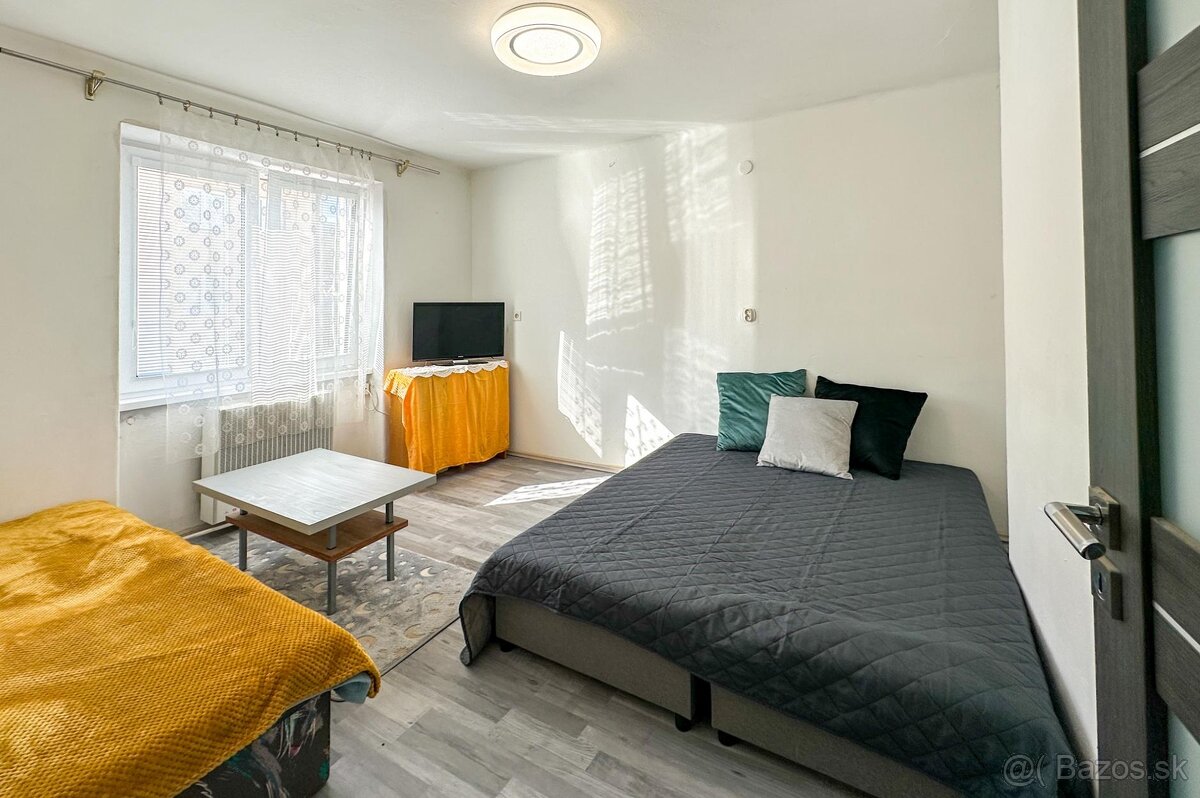 1 izbový byt v obci Hodruša - Hámre (Žarnovica)