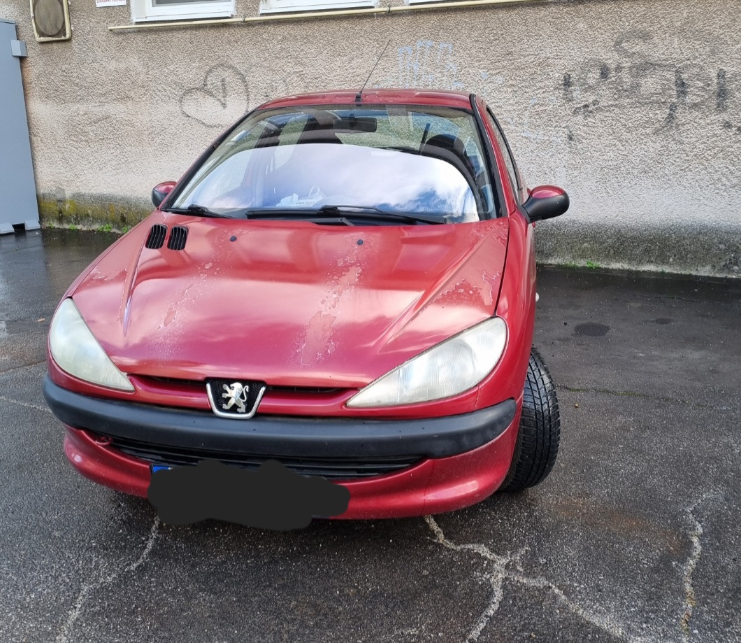 Peugeot 206