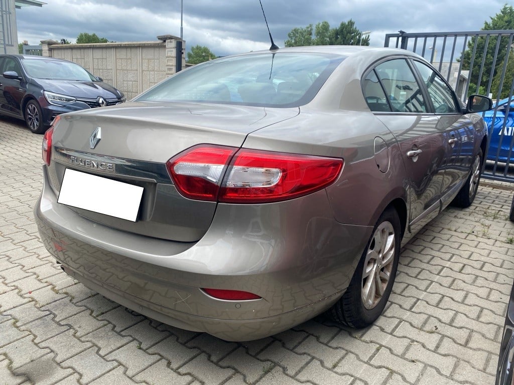 Rozpredám Renault Fluence 1.6 84kw H4M 738