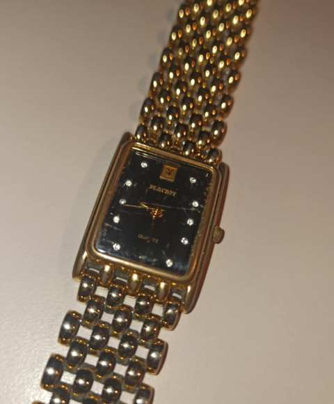 Retro náramkové hodiny