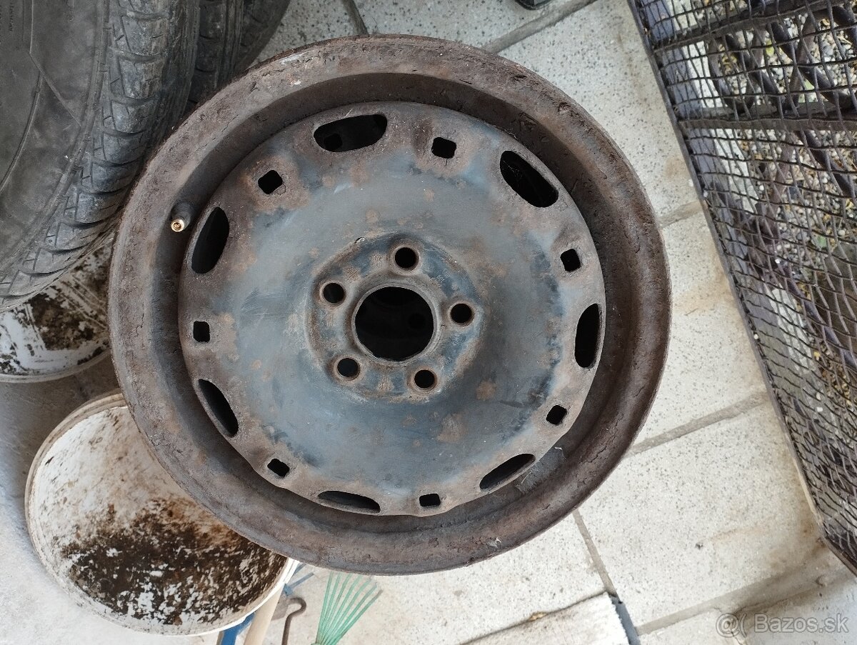 Predám letné pneumatiky a disky na Fabia 1