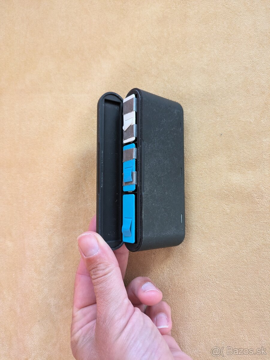 3 baterky do GoPro + nabijacka (powerbanka)