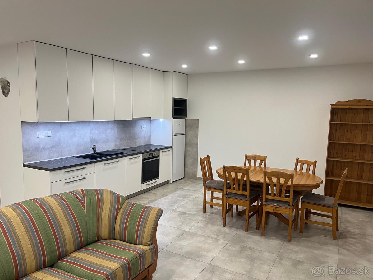 Byt na prenájom - Nitra - Drazovce