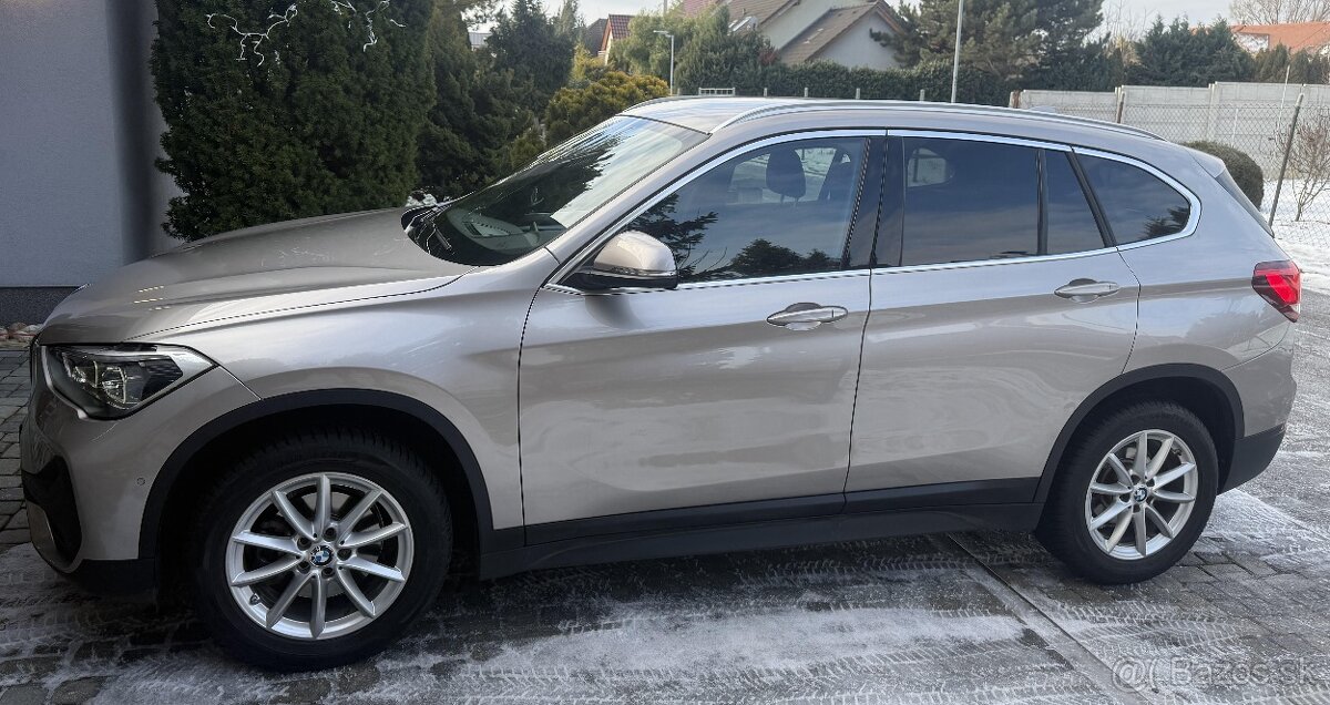 BMW X1 sDrive 18i AT Year 2022