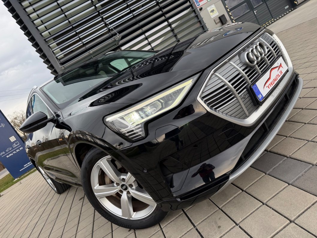 Audi E-tron 50 quattro S line