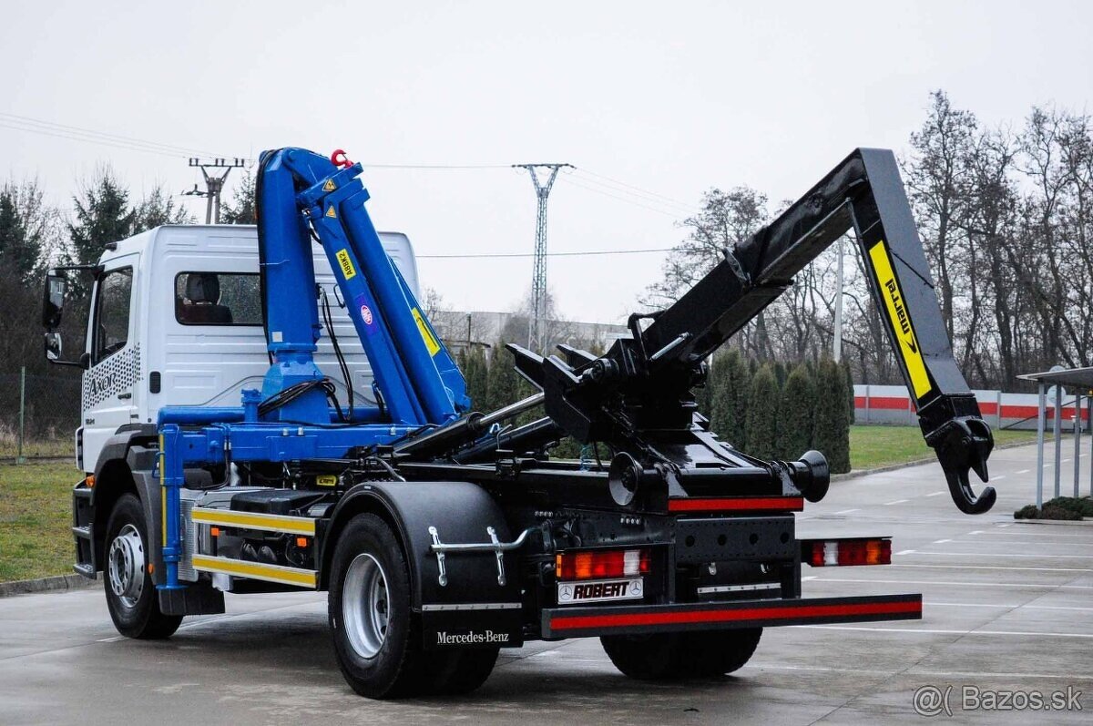 MERCEDES AXOR 1824 HÁKOVÝ NOSIČ KONTAJNEROV HYDRAULICKÁ RUKA
