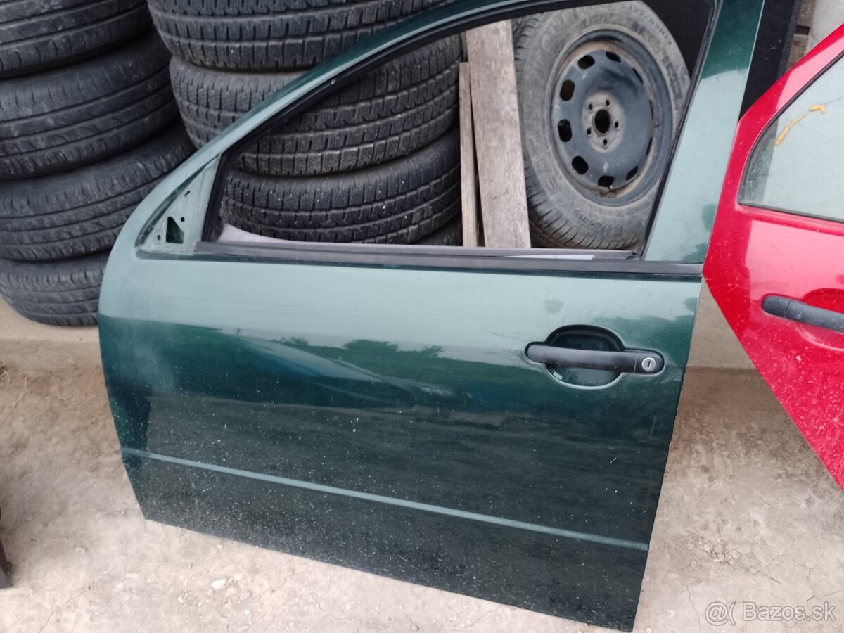 Predám ľavé predné dvere na škoda Fabia 1
