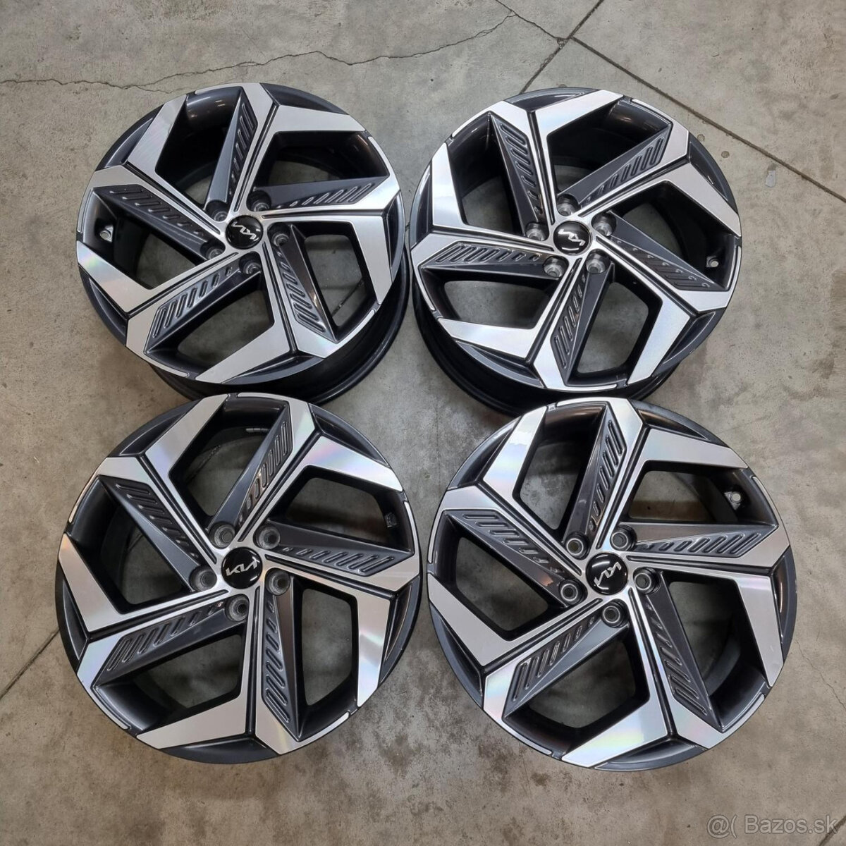 Hyundai disky 5x114,3 R19 7,5J ET51