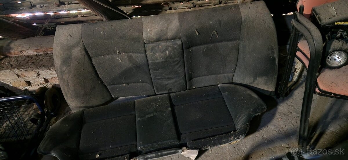 BMW E46 zadná sedačka Alcantara -
