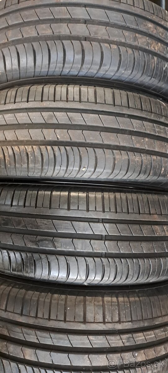 Predám 4ks jazdené letné 195/65r15-91H Hankook