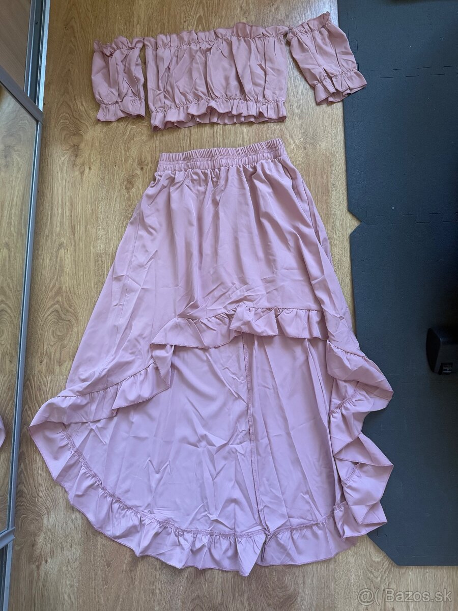 set crop top a sukna NOVE