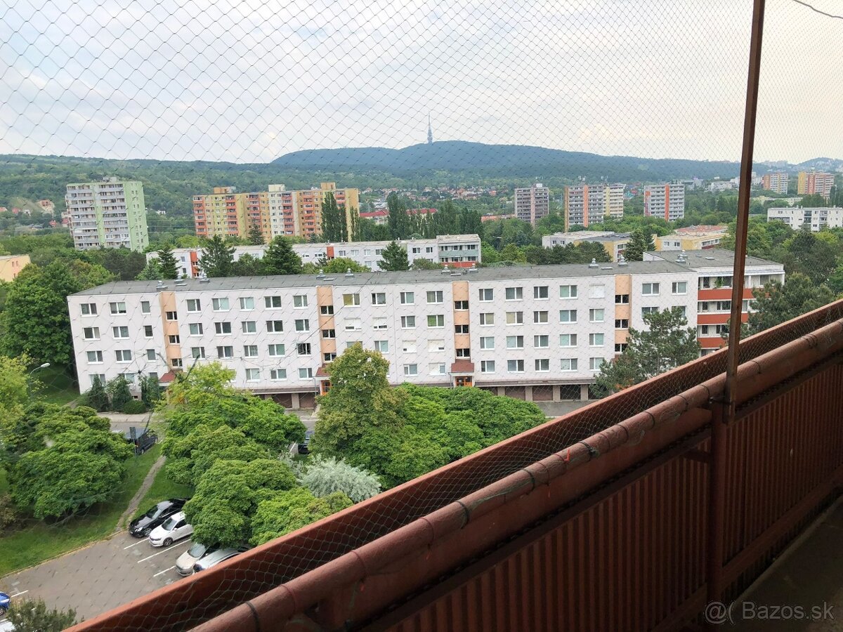 Ponúkame na prenajom 1 izbový byt v lokalite BA Dubravka
