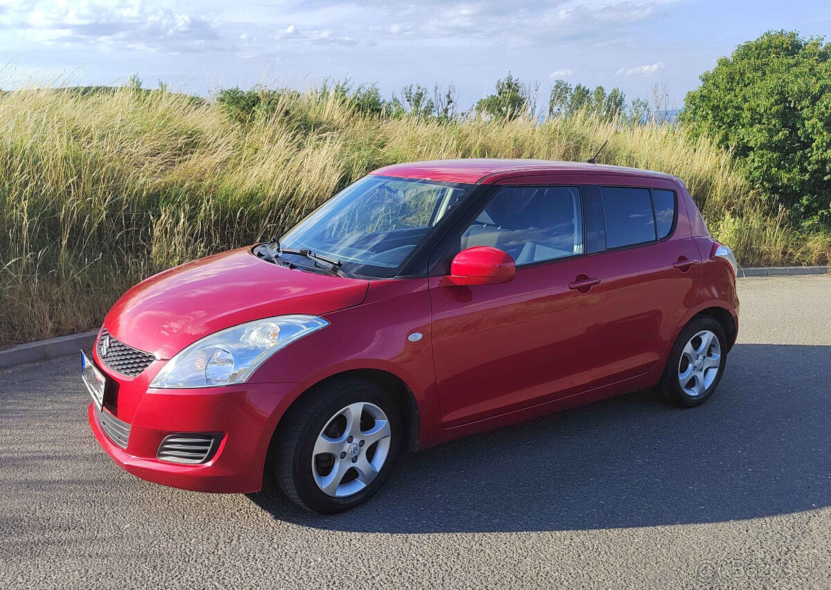 Predám Suzuki Swift - rok 2012