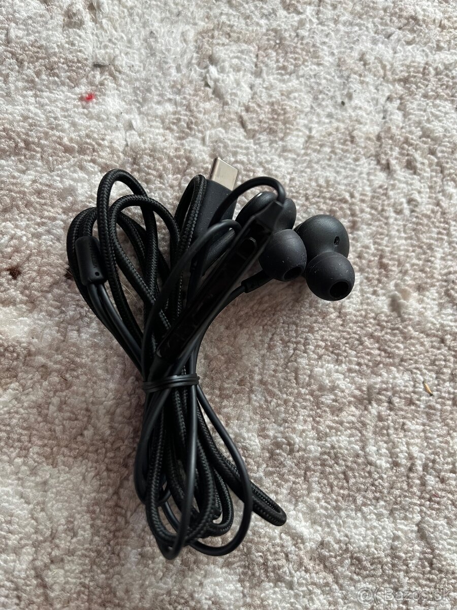 AKG kablove štupľove sluchadla