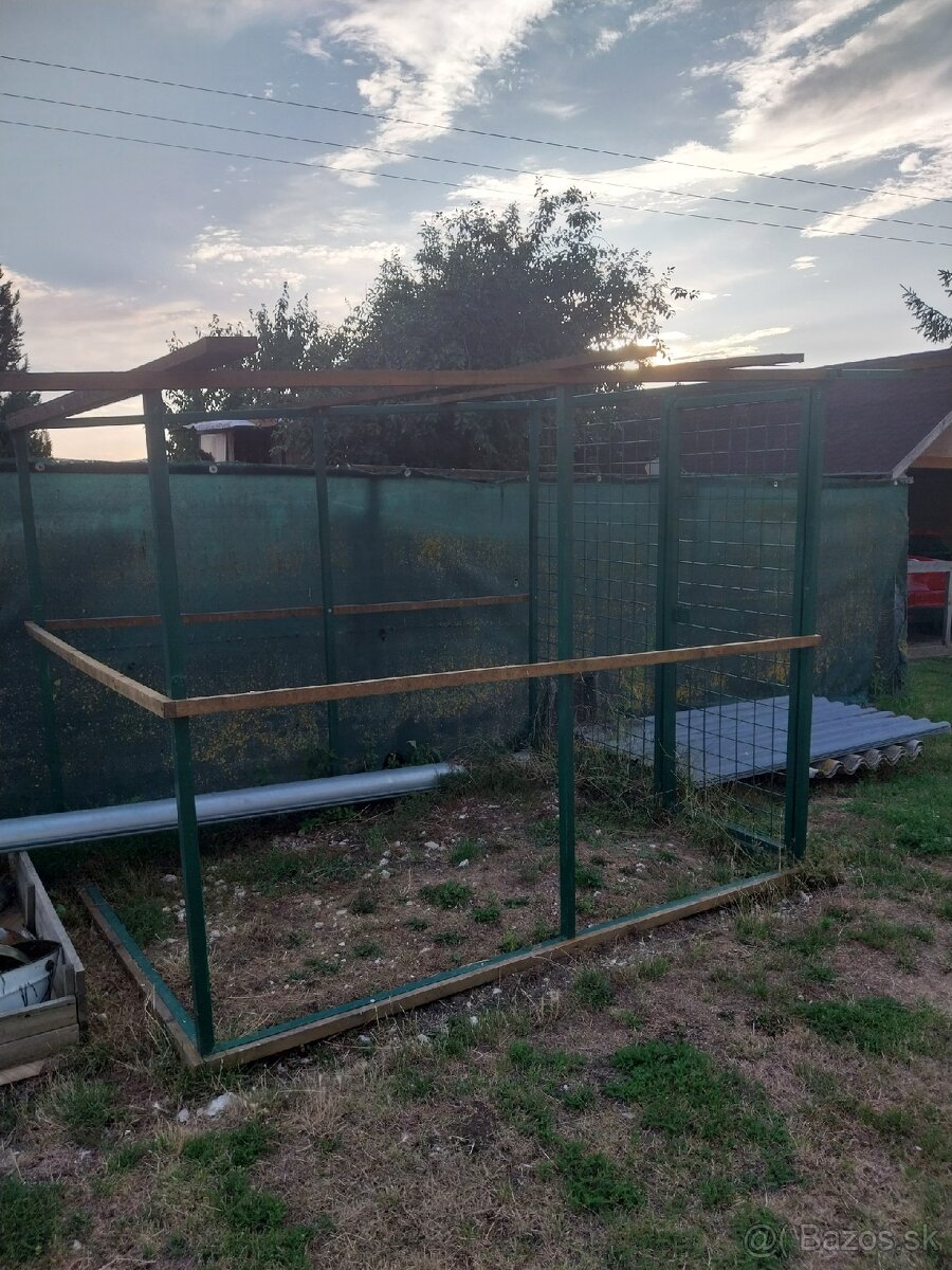 Voliera