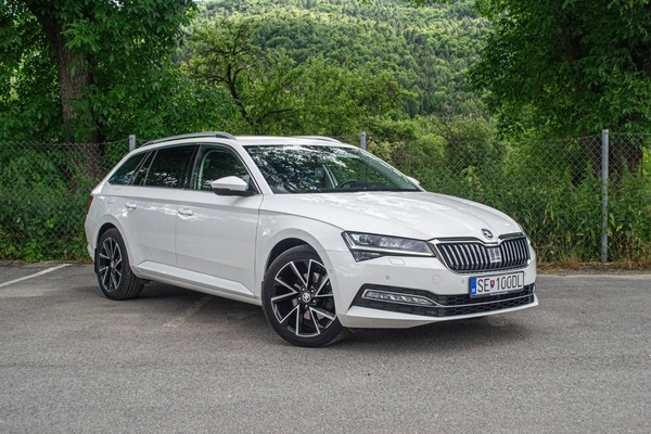 Škoda Superb Combi 2.0 TDI Webasto 2020