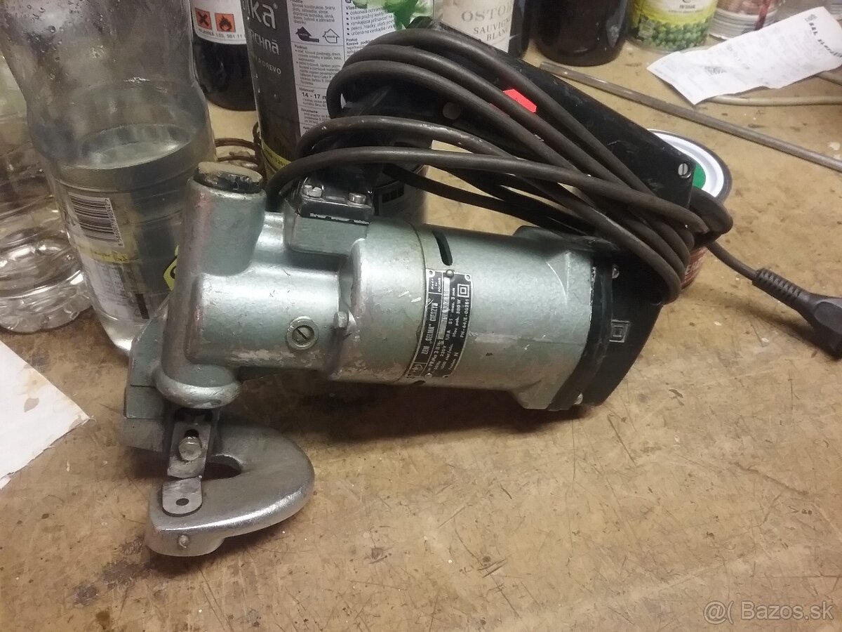 Elektrické nožnice na plech