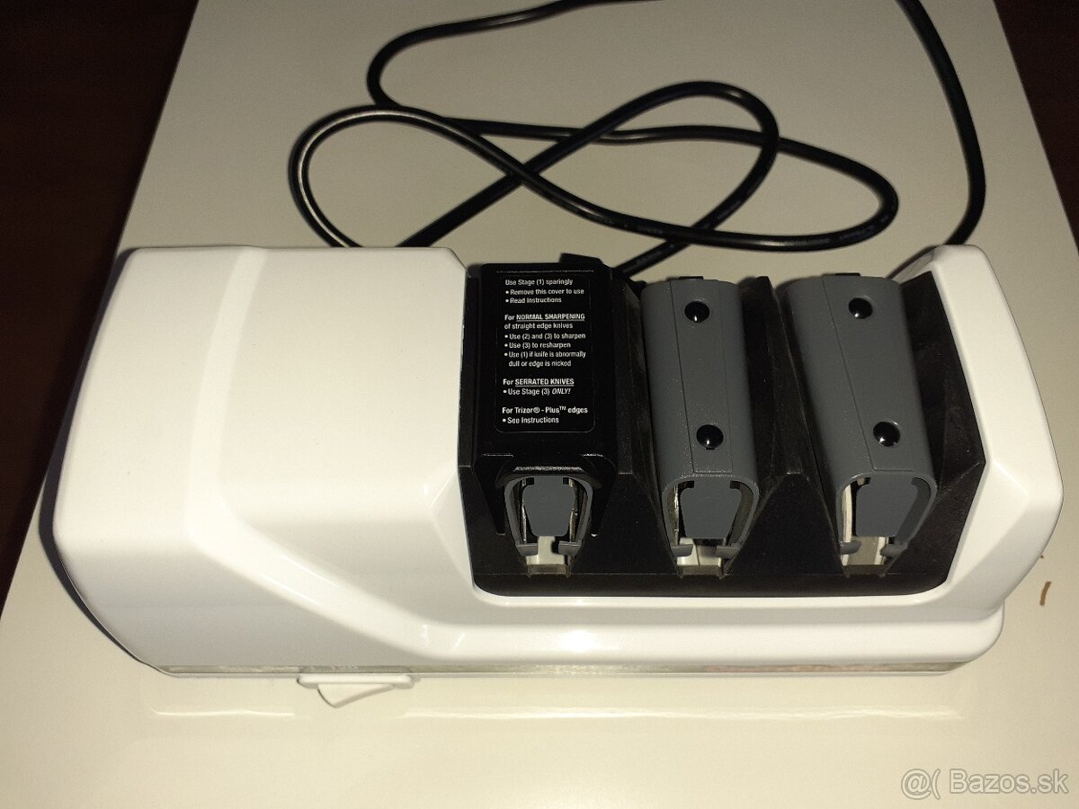 Elektrický brúsič nožov