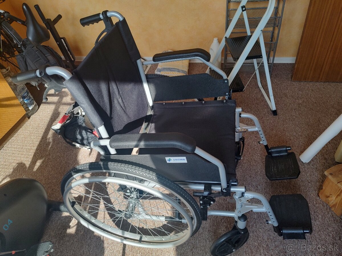 Invalidny vozik 48cm