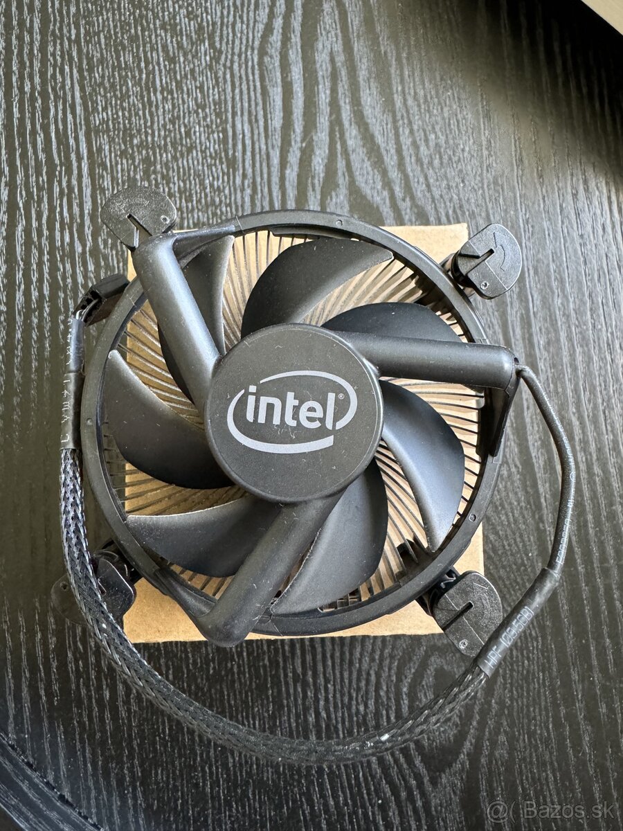 Intel stock cooler