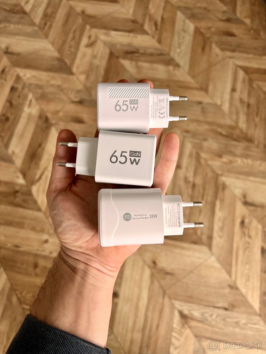 20W adaptér / nabíjačka na mobil