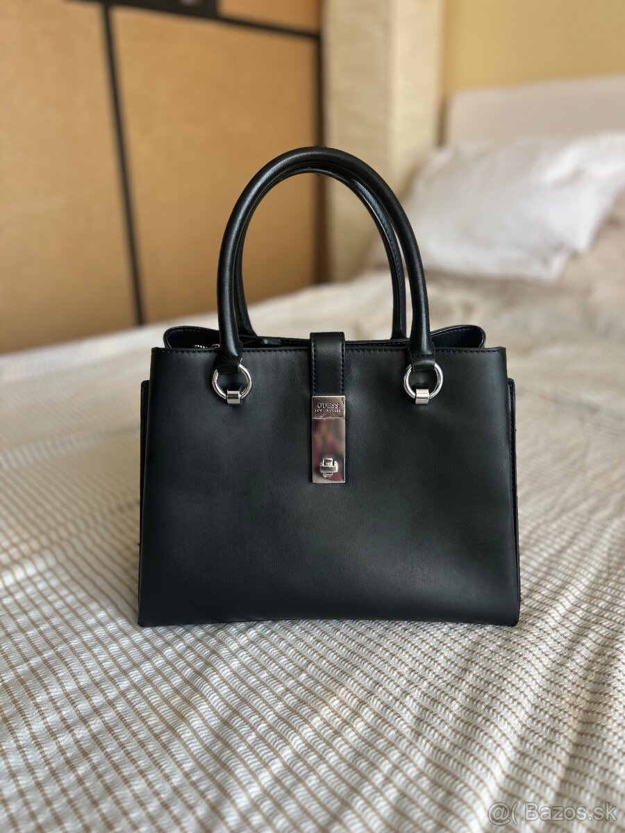 Cierna kabelka guess original