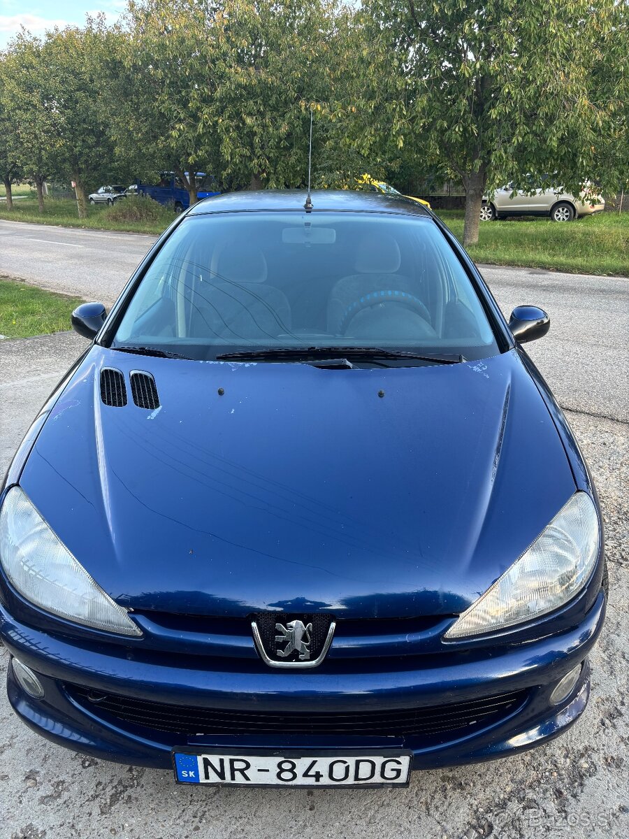 Peugeot 206 1.1 benzín 1999