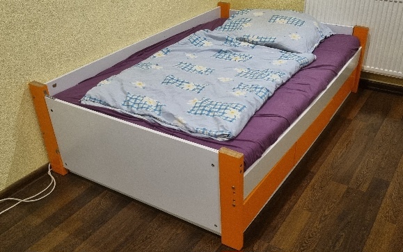 Posteľ