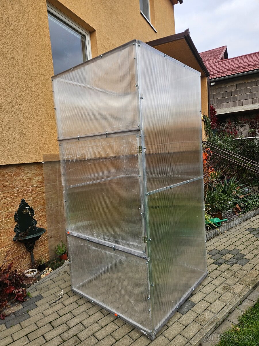 Záhradný Skleník pre palmu,olivu