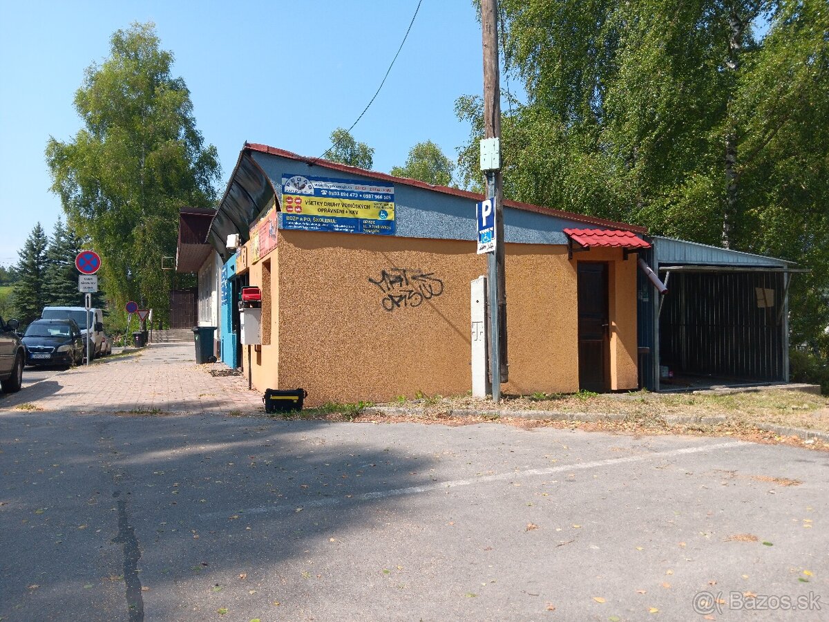 Prenájom garáže na motocykel.