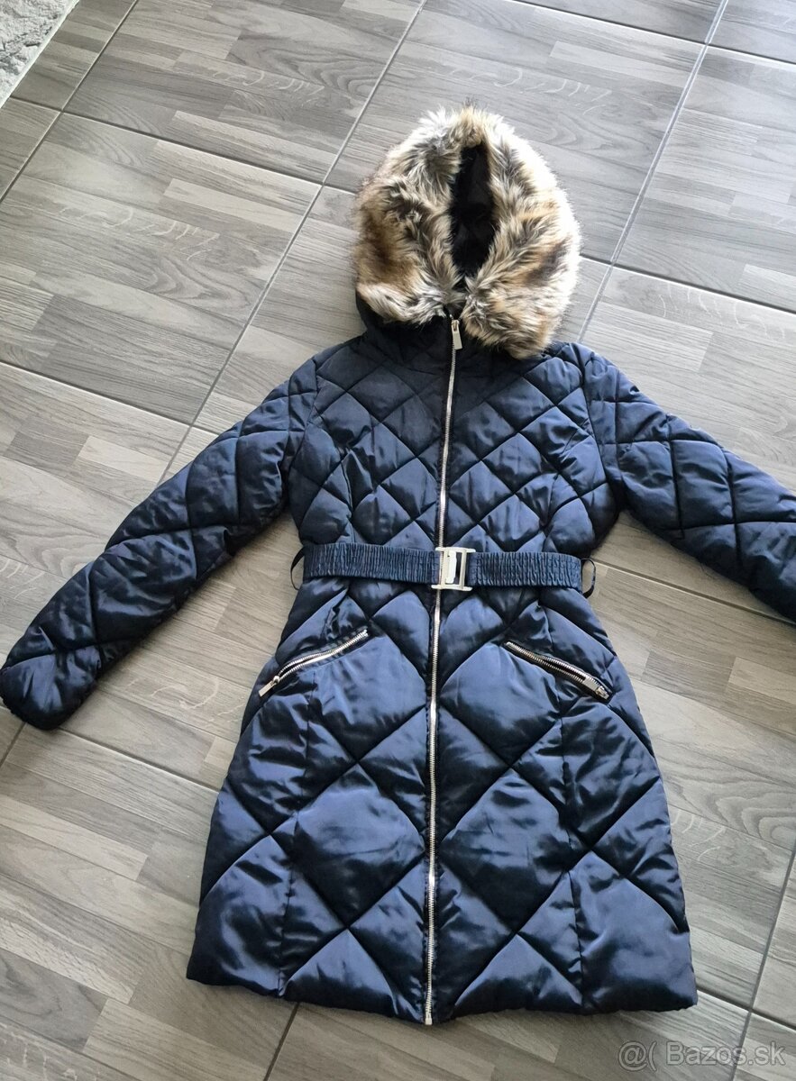 Predám balík dáms.oblečenia veľ.34-36,všetko spolu za 30eur