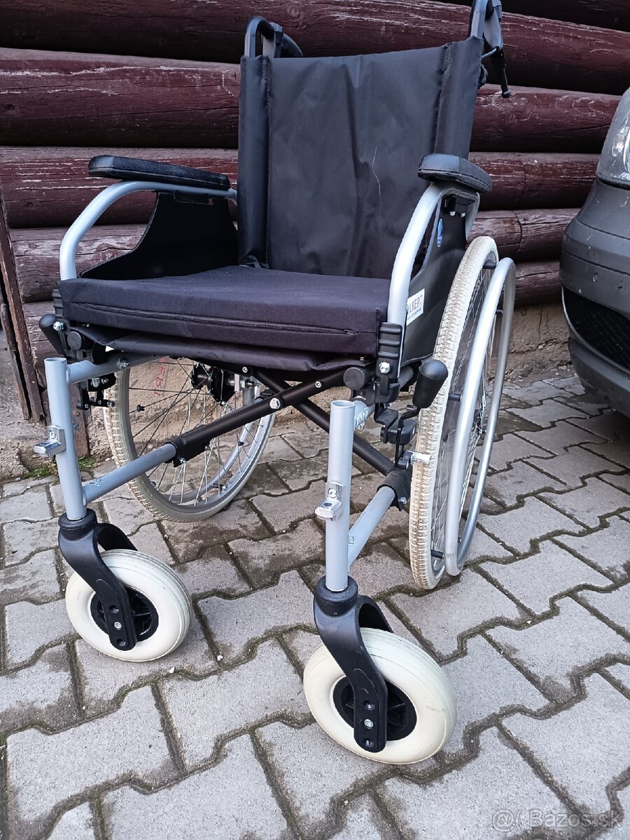 Invalidný vozík
