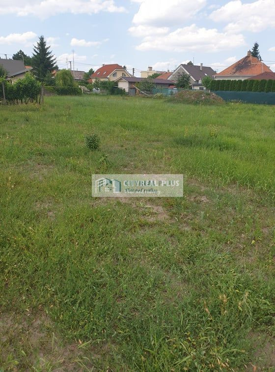Predám stavebný pozemok 2815m2 Branovo