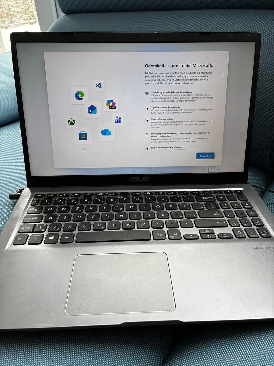 ASUS Vivobook X515M